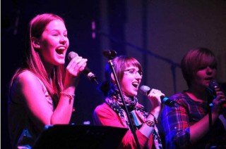 Mitreißende Sounds: Die Soulband bei einem Auftritt in Neuenrade (Foto: WBG/Becker)