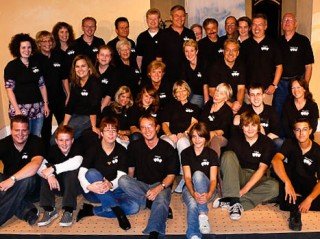 Das Ensemble mit Schülern und Lehrern des WBG (Foto: WBG/MAT)