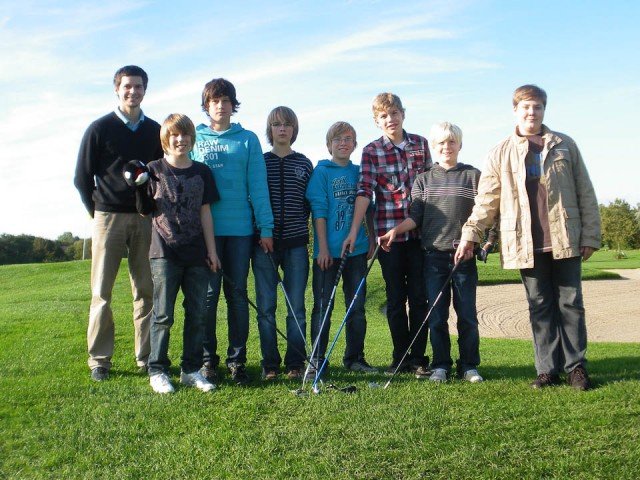 Teilnehmer der Golf-AG 2010/2011 (Foto: WBG/Scheidt)