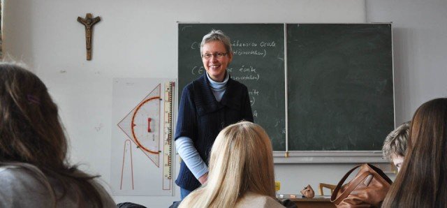Die DELF-AG mit Kursleiterin Mechthild Vosskuhl bereitet auf das Sprachdiplom vor.(Foto: SMMP/Hentrich)