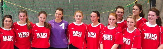 Die Handballmannschaft des WBG (Weibliche Jugend B) belegte am 29.01.2013 Platz 3 in der Endrunde der Regierungsbezirksmeisterschaften. (Foto: WBG/Toth)