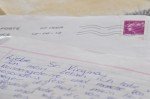 Nic aus Australien, ehemaliger Austauschschüler, grüßt Sr. M. Virginia per Brief, den Annika Berg verlas. (Foto: SMMP/Hentrich)