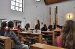 Ankommen und erste Fragen in der Dreifaltigkeitskirche. (Foto: SMMP/Hentrich)