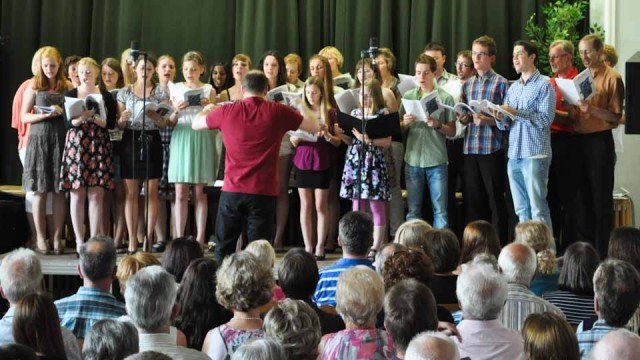 Musicalmelodien begeistern das Publikum beim Sommerkonzert am 15. Juli 2013. (Foto: SMMP/Sr. Johanna Hentrich)