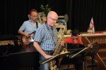 Die Jazzband der Lehrer untermalt die Feier musikalisch. (Foto: C. Scholz/SMMP)