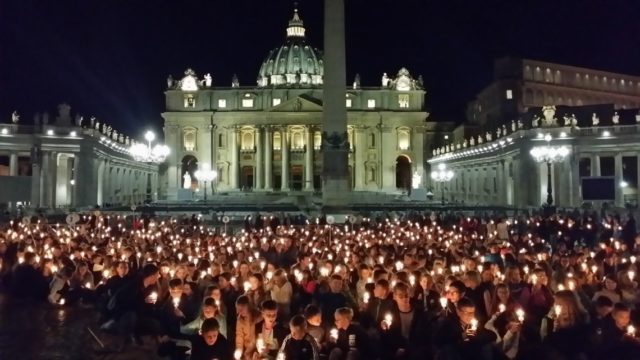 Lichterprozession in Rom (Foto: SMMP/Bock)
